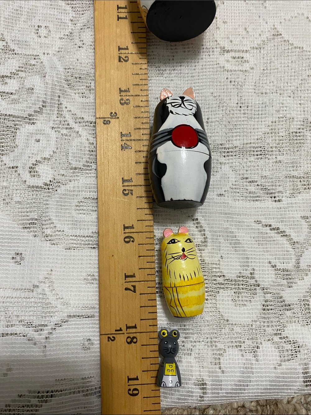 Hand-Painted Wooden Nesting Cats and a Mouse - Picture 8 of 8